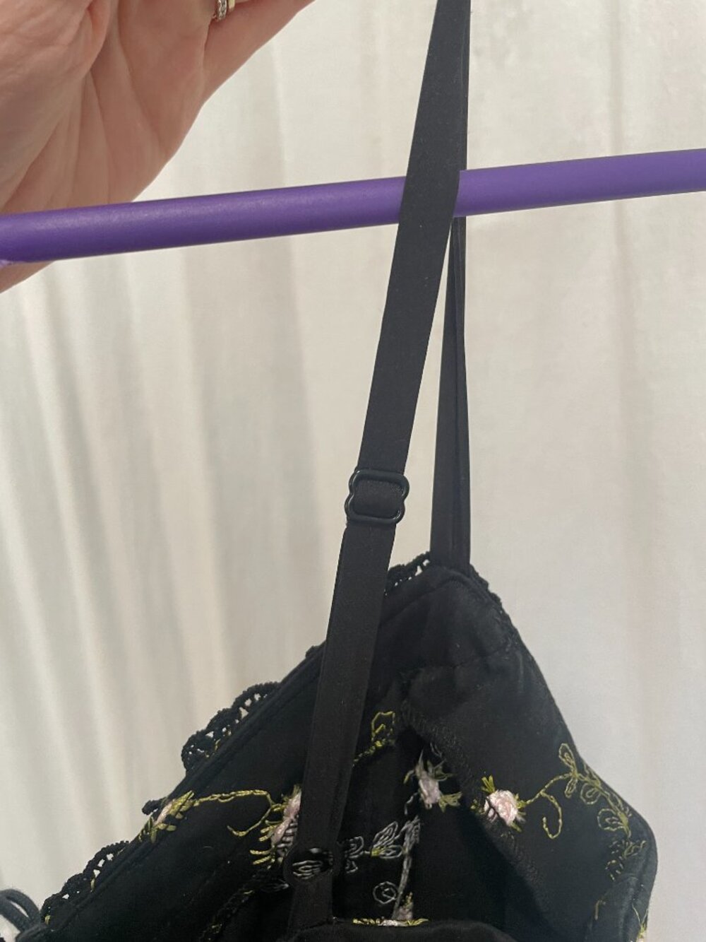 Betsey Johnson Y2K Black Floral Embroidered Mini Dress Spaghetti Strap Sz 0 - Picture 7 of 9